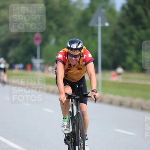 15.06.2025 - 27. Vierlanden-Triathlon H.Heesch http://msf.ph/oto/7985192 15.06.2025 11:25:29 Radfahren 143, 169, 233, 792, 888 meine-sportfotos.de
