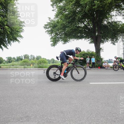 15.06.2025 - 7 Türme Triathlon Yannick Fuchs http://msf.ph/oto/7985215 15.06.2025 11:10:21 Radfahren 267, 292, 299 meine-sportfotos.de