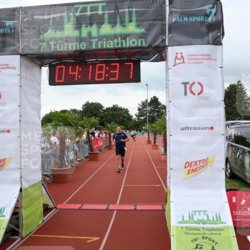 15.06.2025 - 7 Türme Triathlon Michael Strokosch http://msf.ph/oto/7985234 15.06.2025 14:18:36 Ziel 550, 720, 779, 802, 925, 1161 meine-sportfotos.de