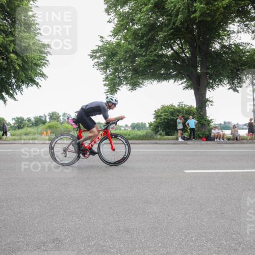 15.06.2025 - 7 Türme Triathlon Yannick Fuchs http://msf.ph/oto/7985245 15.06.2025 11:11:15 Radfahren 200, 204, 246, 278, 329 meine-sportfotos.de