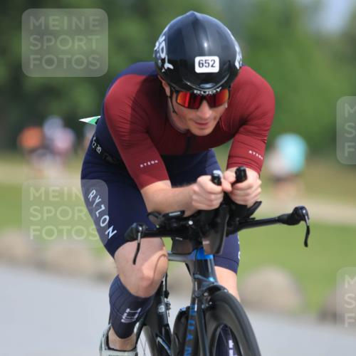 15.06.2025 - 27. Vierlanden-Triathlon H.Heesch http://msf.ph/oto/7985246 15.06.2025 11:26:10 Radfahren 18, 652, 682, 798, 800, 881, 911, 919 meine-sportfotos.de