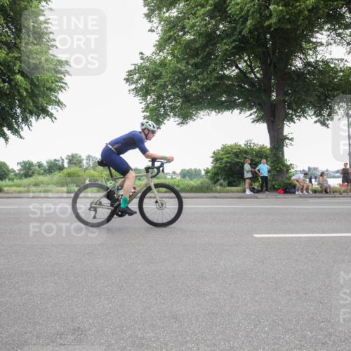 15.06.2025 - 7 Türme Triathlon Yannick Fuchs http://msf.ph/oto/7985252 15.06.2025 11:11:22 Radfahren 204, 246, 255, 263, 278, 323, 333 meine-sportfotos.de