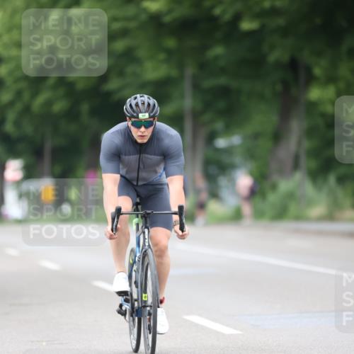 15.06.2025 - 7 Türme Triathlon Yannick Fuchs http://msf.ph/oto/7985253 15.06.2025 11:39:34 Radfahren 220, 329 meine-sportfotos.de