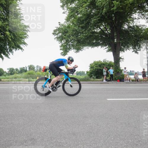 15.06.2025 - 7 Türme Triathlon Yannick Fuchs http://msf.ph/oto/7985258 15.06.2025 11:11:25 Radfahren 204, 246, 255, 263, 323, 333 meine-sportfotos.de