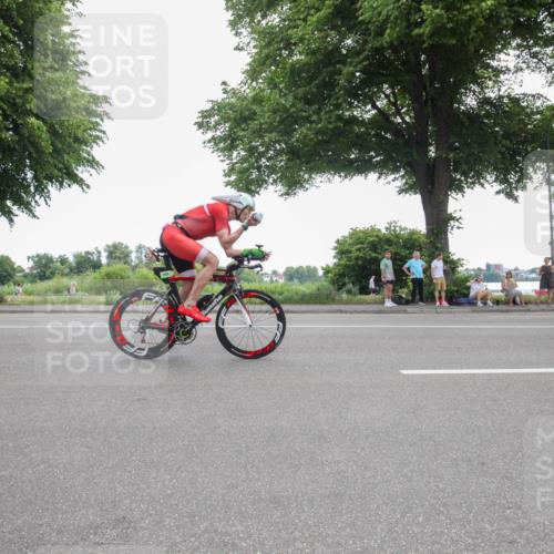 15.06.2025 - 7 Türme Triathlon Yannick Fuchs http://msf.ph/oto/7985269 15.06.2025 11:11:38 Radfahren 254 meine-sportfotos.de