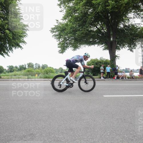 15.06.2025 - 7 Türme Triathlon Yannick Fuchs http://msf.ph/oto/7985282 15.06.2025 11:12:30 Radfahren 317 meine-sportfotos.de