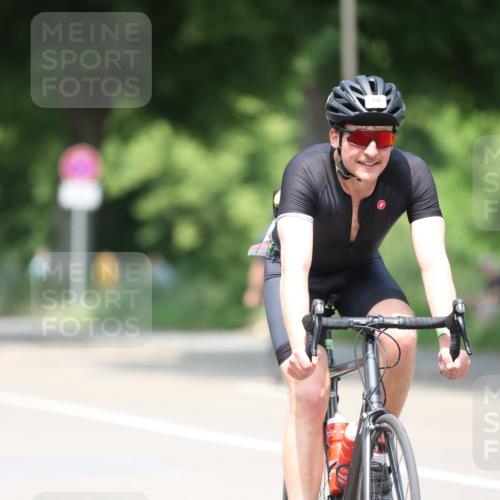15.06.2025 - 7 Türme Triathlon Yannick Fuchs http://msf.ph/oto/7985299 15.06.2025 12:55:14 Radfahren  meine-sportfotos.de