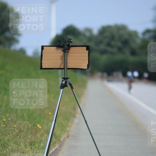 15.06.2025 - 27. Vierlanden-Triathlon H.Heesch http://msf.ph/oto/7985318 15.06.2025 11:26:19 Radfahren 18, 911, 945, 978 meine-sportfotos.de