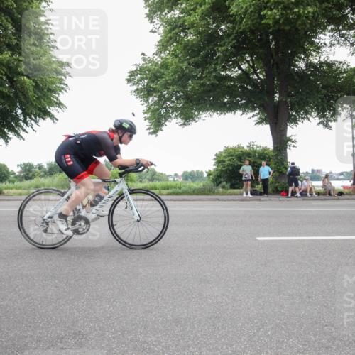 15.06.2025 - 7 Türme Triathlon Yannick Fuchs http://msf.ph/oto/7985333 15.06.2025 11:13:25 Radfahren  meine-sportfotos.de