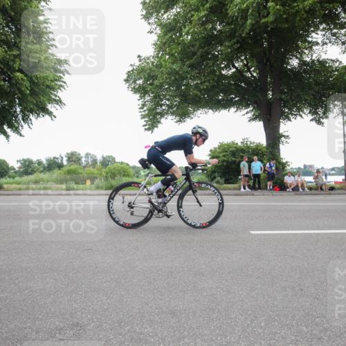 15.06.2025 - 7 Türme Triathlon Yannick Fuchs http://msf.ph/oto/7985360 15.06.2025 11:14:11 Radfahren 208, 233, 257 meine-sportfotos.de