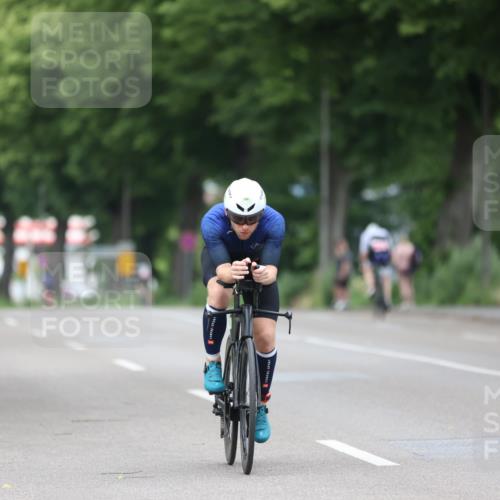 15.06.2025 - 7 Türme Triathlon Yannick Fuchs http://msf.ph/oto/7985370 15.06.2025 11:39:44 Radfahren 246, 333 meine-sportfotos.de