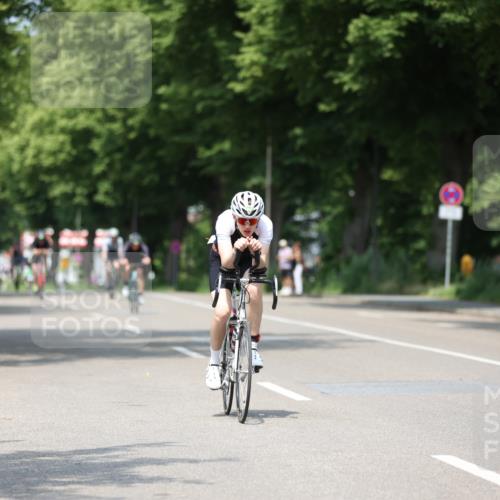 15.06.2025 - 7 Türme Triathlon Yannick Fuchs http://msf.ph/oto/7985418 15.06.2025 12:55:31 Radfahren 536, 612, 624 meine-sportfotos.de
