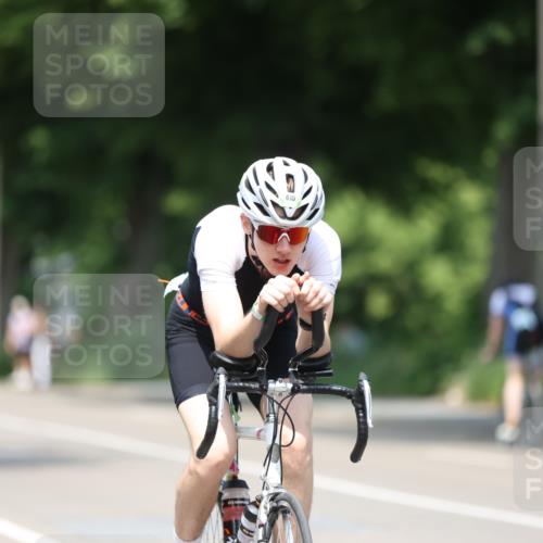15.06.2025 - 7 Türme Triathlon Yannick Fuchs http://msf.ph/oto/7985436 15.06.2025 12:55:32 Radfahren 536, 568, 612, 624, 637 meine-sportfotos.de