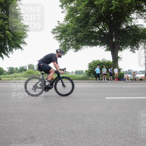 15.06.2025 - 7 Türme Triathlon Yannick Fuchs http://msf.ph/oto/7985470 15.06.2025 11:16:34 Radfahren 241, 262, 274, 327 meine-sportfotos.de