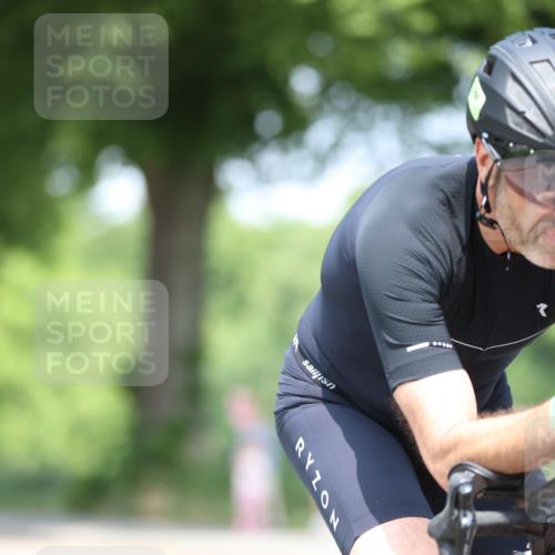 15.06.2025 - 7 Türme Triathlon Yannick Fuchs http://msf.ph/oto/7985483 15.06.2025 12:55:36 Radfahren 536, 559, 568, 612, 637 meine-sportfotos.de