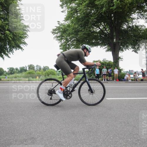 15.06.2025 - 7 Türme Triathlon Yannick Fuchs http://msf.ph/oto/7985531 15.06.2025 11:17:30 Radfahren 235, 271, 284, 291 meine-sportfotos.de