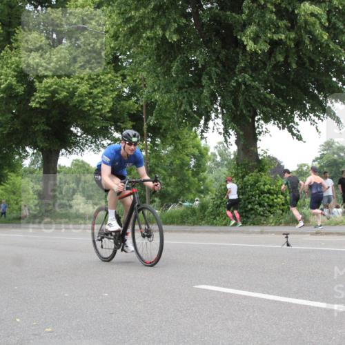 15.06.2025 - 7 Türme Triathlon Yannick Fuchs http://msf.ph/oto/7985544 15.06.2025 13:48:02 Radfahren  meine-sportfotos.de