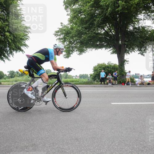 15.06.2025 - 7 Türme Triathlon Yannick Fuchs http://msf.ph/oto/7985566 15.06.2025 11:17:46 Radfahren 252 meine-sportfotos.de