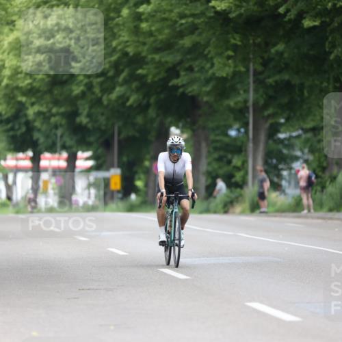 15.06.2025 - 7 Türme Triathlon Yannick Fuchs http://msf.ph/oto/7985568 15.06.2025 11:40:26 Radfahren 323 meine-sportfotos.de