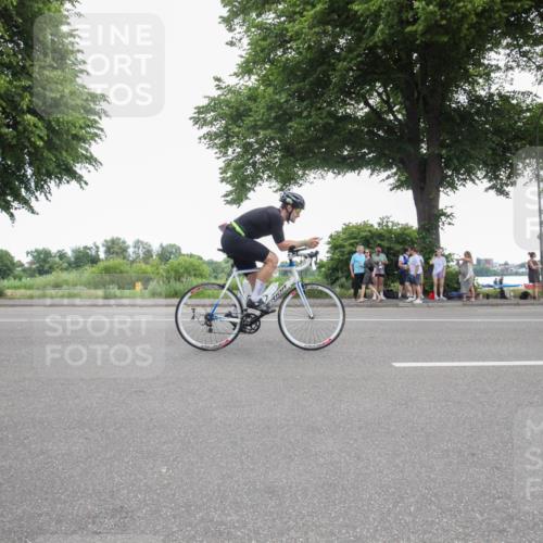 15.06.2025 - 7 Türme Triathlon Yannick Fuchs http://msf.ph/oto/7985591 15.06.2025 11:19:48 Radfahren  meine-sportfotos.de