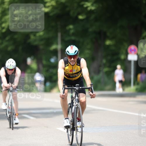 15.06.2025 - 7 Türme Triathlon Yannick Fuchs http://msf.ph/oto/7985605 15.06.2025 12:56:09 Radfahren 284, 454, 635 meine-sportfotos.de