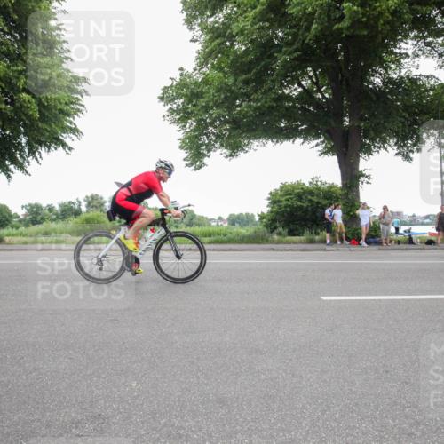 15.06.2025 - 7 Türme Triathlon Yannick Fuchs http://msf.ph/oto/7985608 15.06.2025 11:20:40 Radfahren  meine-sportfotos.de