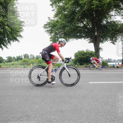 15.06.2025 - 7 Türme Triathlon Yannick Fuchs http://msf.ph/oto/7985628 15.06.2025 11:22:36 Radfahren 205, 243 meine-sportfotos.de