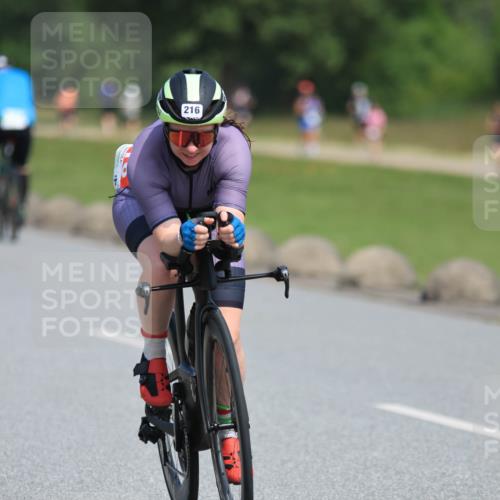 15.06.2025 - 27. Vierlanden-Triathlon H.Heesch http://msf.ph/oto/7985629 15.06.2025 11:31:19 Radfahren 216 meine-sportfotos.de