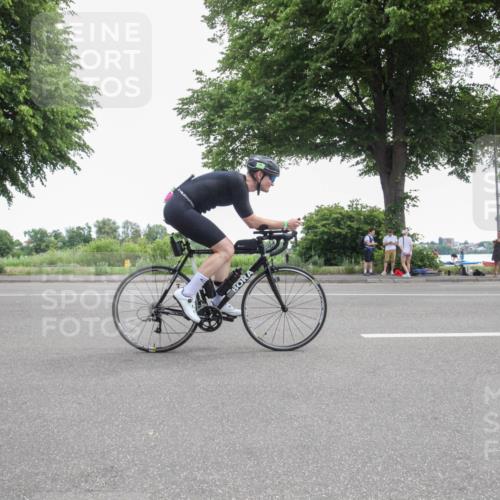 15.06.2025 - 7 Türme Triathlon Yannick Fuchs http://msf.ph/oto/7985635 15.06.2025 11:23:38 Radfahren 303 meine-sportfotos.de