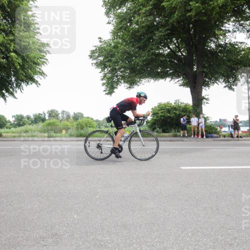 15.06.2025 - 7 Türme Triathlon Yannick Fuchs http://msf.ph/oto/7985643 15.06.2025 11:24:51 Radfahren  meine-sportfotos.de