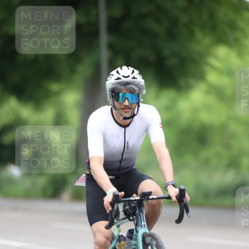 15.06.2025 - 7 Türme Triathlon Yannick Fuchs http://msf.ph/oto/7985649 15.06.2025 11:40:28 Radfahren 299, 323 meine-sportfotos.de