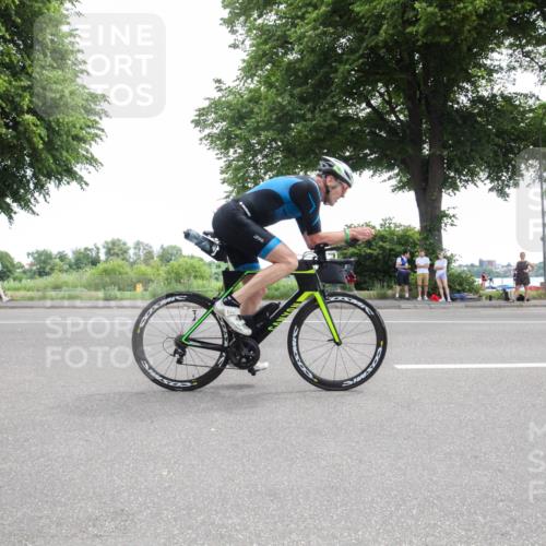 15.06.2025 - 7 Türme Triathlon Yannick Fuchs http://msf.ph/oto/7985652 15.06.2025 11:25:41 Radfahren 218 meine-sportfotos.de
