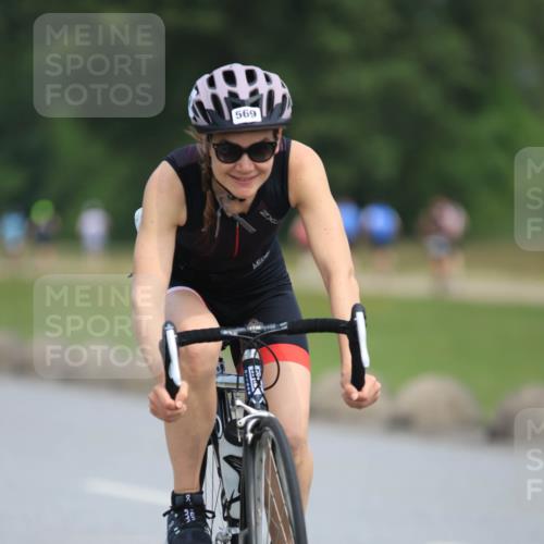 15.06.2025 - 27. Vierlanden-Triathlon H.Heesch http://msf.ph/oto/7985654 15.06.2025 11:06:04 Radfahren 220, 223, 569, 697, 732 meine-sportfotos.de