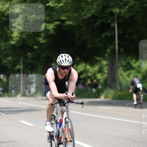 15.06.2025 - 7 Türme Triathlon Yannick Fuchs http://msf.ph/oto/7985655 15.06.2025 12:56:11 Radfahren 284, 454, 635 meine-sportfotos.de