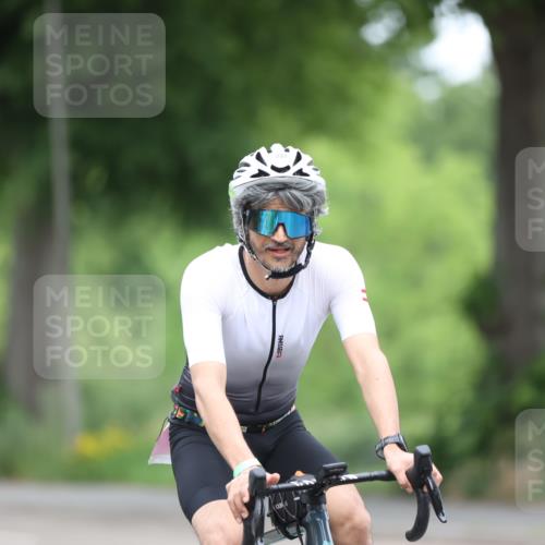 15.06.2025 - 7 Türme Triathlon Yannick Fuchs http://msf.ph/oto/7985663 15.06.2025 11:40:29 Radfahren 221, 299, 323 meine-sportfotos.de