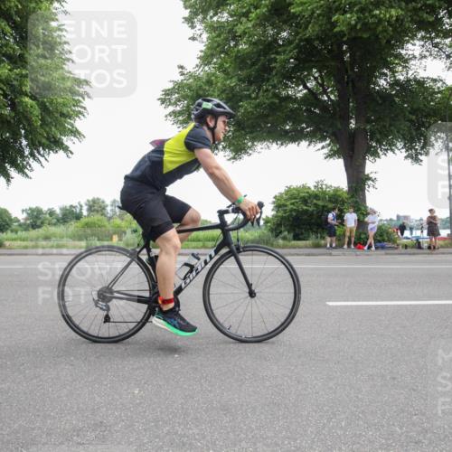15.06.2025 - 7 Türme Triathlon Yannick Fuchs http://msf.ph/oto/7985677 15.06.2025 11:27:59 Radfahren 228, 234, 294 meine-sportfotos.de