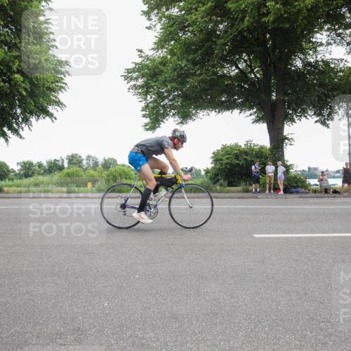15.06.2025 - 7 Türme Triathlon Yannick Fuchs http://msf.ph/oto/7985697 15.06.2025 11:33:04 Radfahren 337 meine-sportfotos.de