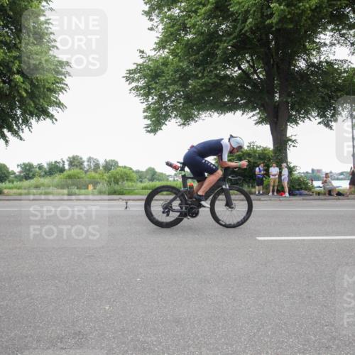15.06.2025 - 7 Türme Triathlon Yannick Fuchs http://msf.ph/oto/7985703 15.06.2025 11:33:57 Radfahren 286 meine-sportfotos.de