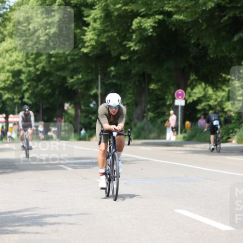 15.06.2025 - 7 Türme Triathlon Yannick Fuchs http://msf.ph/oto/7985705 15.06.2025 12:56:12 Radfahren 284, 454, 635 meine-sportfotos.de