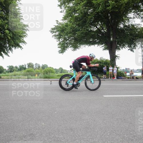 15.06.2025 - 7 Türme Triathlon Yannick Fuchs http://msf.ph/oto/7985706 15.06.2025 11:34:15 Radfahren 297, 334 meine-sportfotos.de