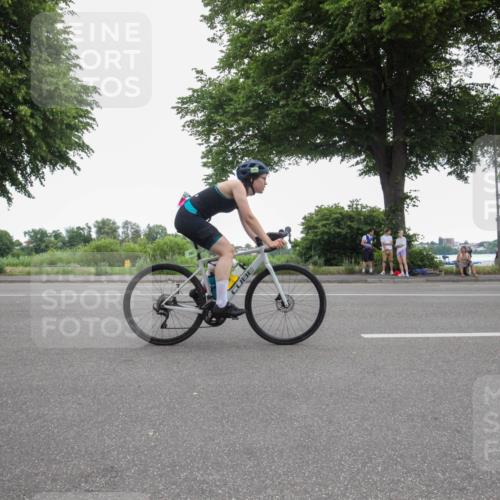 15.06.2025 - 7 Türme Triathlon Yannick Fuchs http://msf.ph/oto/7985742 15.06.2025 11:37:11 Radfahren 251, 295 meine-sportfotos.de