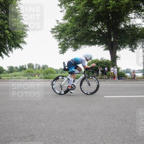15.06.2025 - 7 Türme Triathlon Yannick Fuchs http://msf.ph/oto/7985748 15.06.2025 11:37:33 Radfahren 201, 210 meine-sportfotos.de