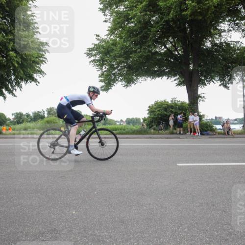 15.06.2025 - 7 Türme Triathlon Yannick Fuchs http://msf.ph/oto/7985751 15.06.2025 11:37:37 Radfahren 201 meine-sportfotos.de