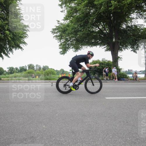 15.06.2025 - 7 Türme Triathlon Yannick Fuchs http://msf.ph/oto/7985755 15.06.2025 11:37:50 Radfahren 200 meine-sportfotos.de