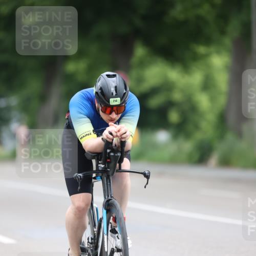 15.06.2025 - 7 Türme Triathlon Yannick Fuchs http://msf.ph/oto/7985773 15.06.2025 11:40:48 Radfahren 214, 292 meine-sportfotos.de