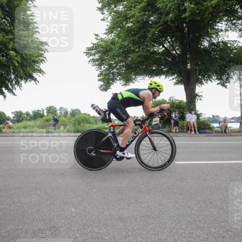 15.06.2025 - 7 Türme Triathlon Yannick Fuchs http://msf.ph/oto/7985777 15.06.2025 11:38:20 Radfahren 246, 285 meine-sportfotos.de