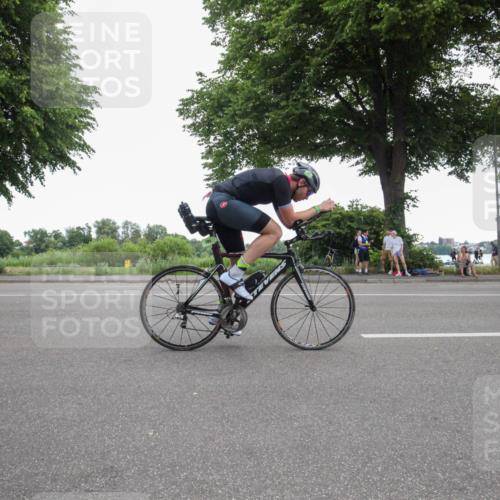 15.06.2025 - 7 Türme Triathlon Yannick Fuchs http://msf.ph/oto/7985781 15.06.2025 11:38:26 Radfahren 246, 285 meine-sportfotos.de