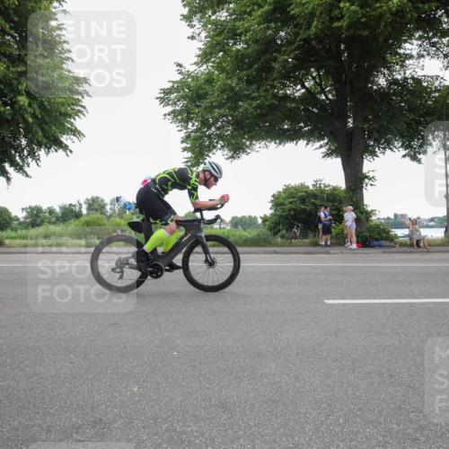 15.06.2025 - 7 Türme Triathlon Yannick Fuchs http://msf.ph/oto/7985791 15.06.2025 11:38:51 Radfahren 267, 323 meine-sportfotos.de