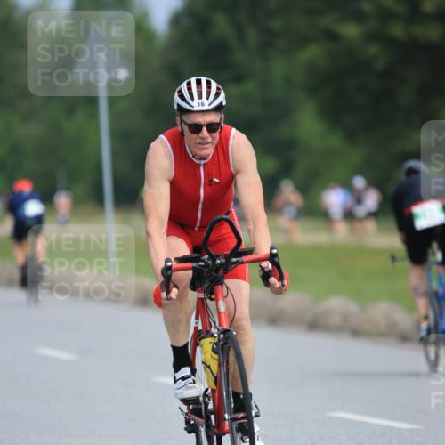15.06.2025 - 27. Vierlanden-Triathlon H.Heesch http://msf.ph/oto/7985792 15.06.2025 11:06:17 Radfahren 16, 206, 485, 539, 705, 760 meine-sportfotos.de