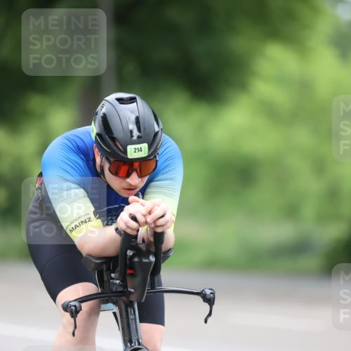 15.06.2025 - 7 Türme Triathlon Yannick Fuchs http://msf.ph/oto/7985804 15.06.2025 11:40:48 Radfahren 214, 292 meine-sportfotos.de
